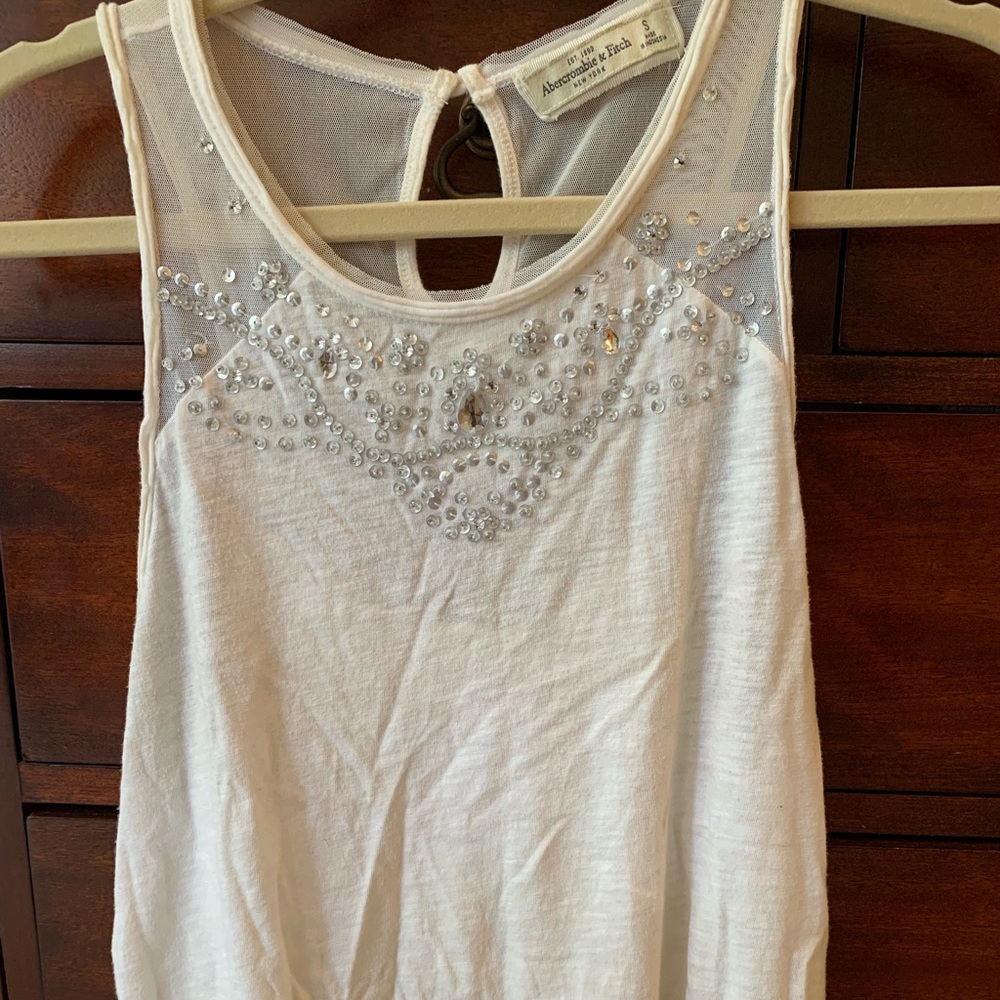 ABERCROMBIE AND FITCH WHITE HALTER TOP